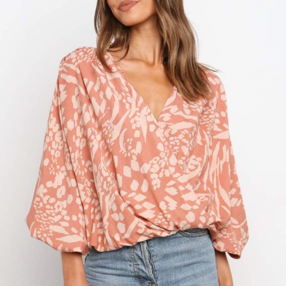 Petal and pup anuel top